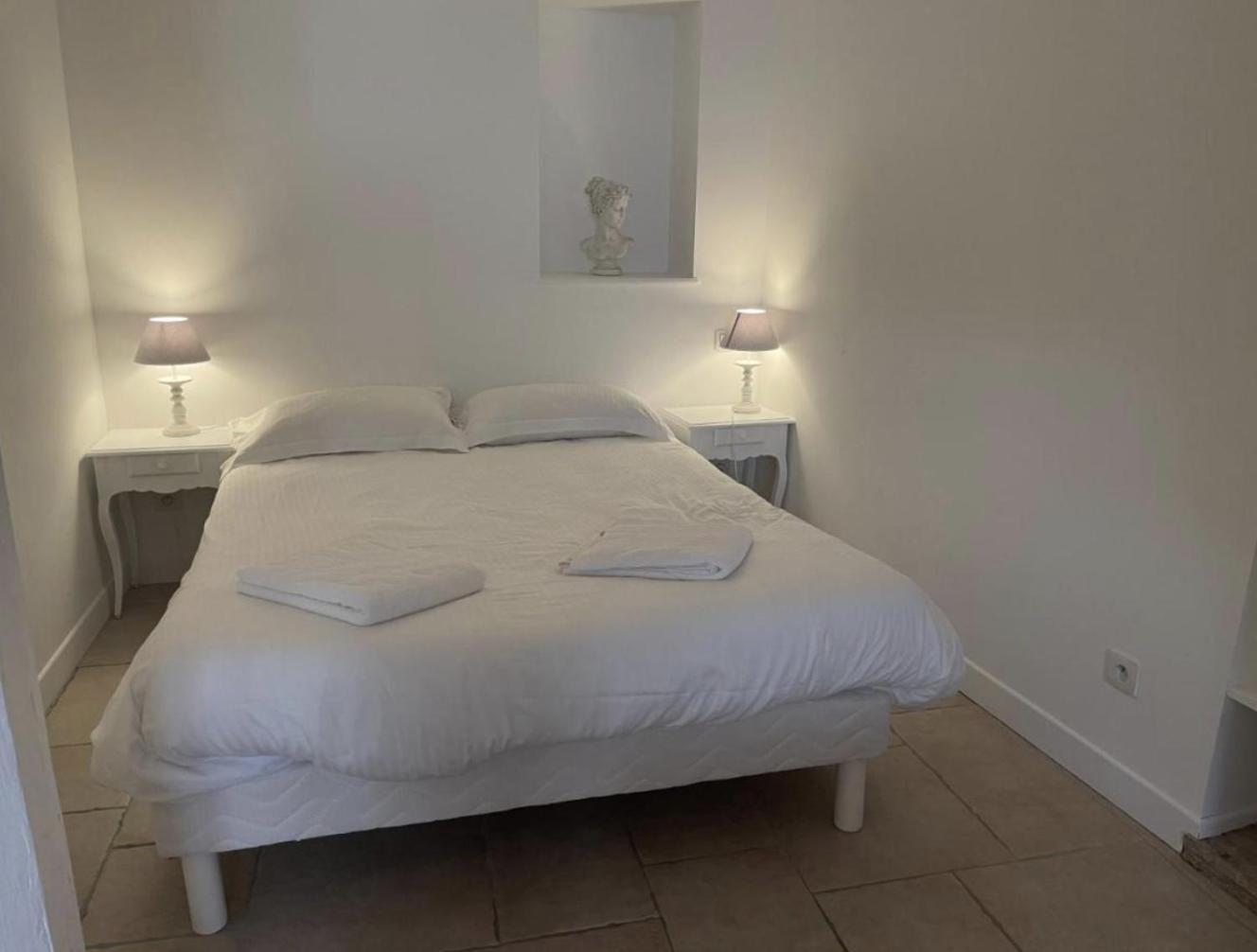 Batisse Paradis- 3 Appartements Calmes Et Elegants Au Centre Historique De Beaune Beaune  Zimmer foto