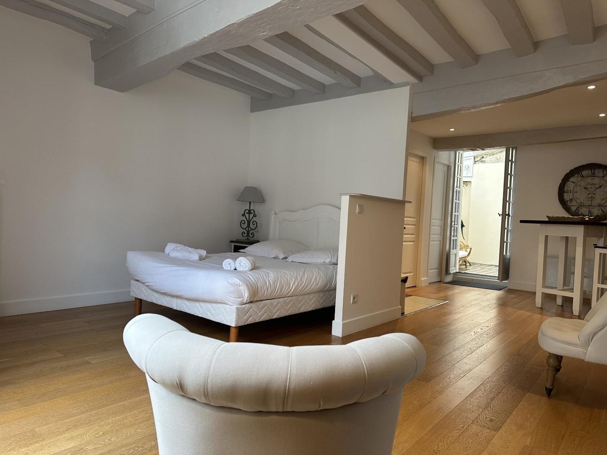 Batisse Paradis- 3 Appartements Calmes Et Elegants Au Centre Historique De Beaune Beaune  Zimmer foto