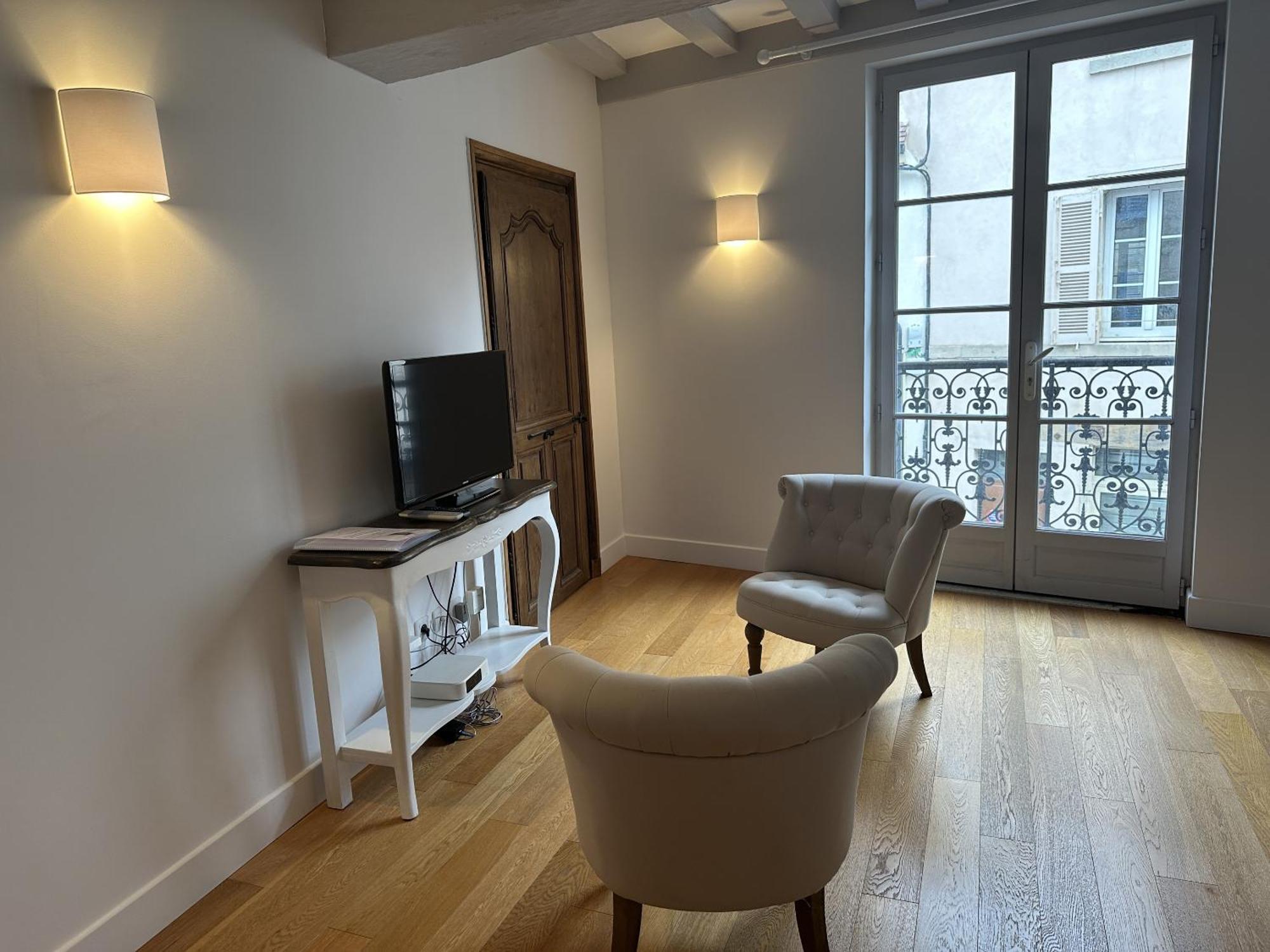 Batisse Paradis- 3 Appartements Calmes Et Elegants Au Centre Historique De Beaune Beaune  Zimmer foto