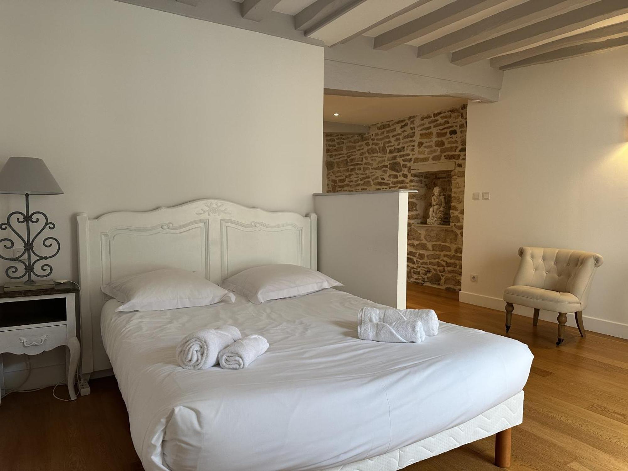 Batisse Paradis- 3 Appartements Calmes Et Elegants Au Centre Historique De Beaune Beaune  Zimmer foto